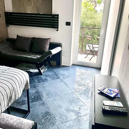 38 Apartment Monopoli